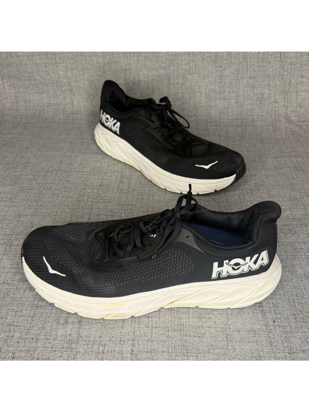 HOKA Arahi 7 Wide Black White Mens Running Shoes Size 12.5 2E 1147870-BWHT